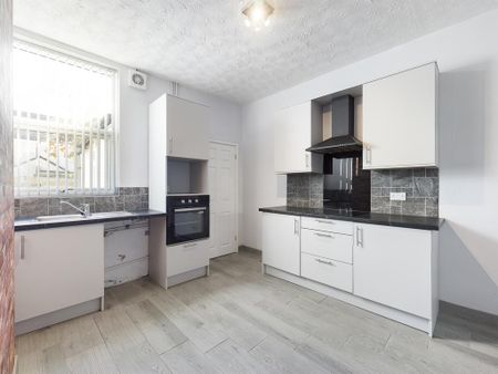 2 bedroom terraced house to rent - Photo 5