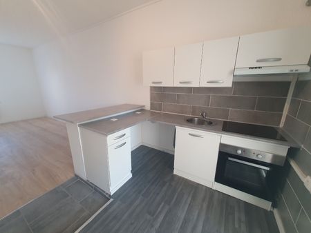 Location Appartement 85m² DOUAI 59500 - Photo 5