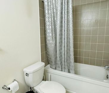 For Lease - 30 Golden Springs Drive Unit# ROOM, Brampton, Ontario - Photo 2