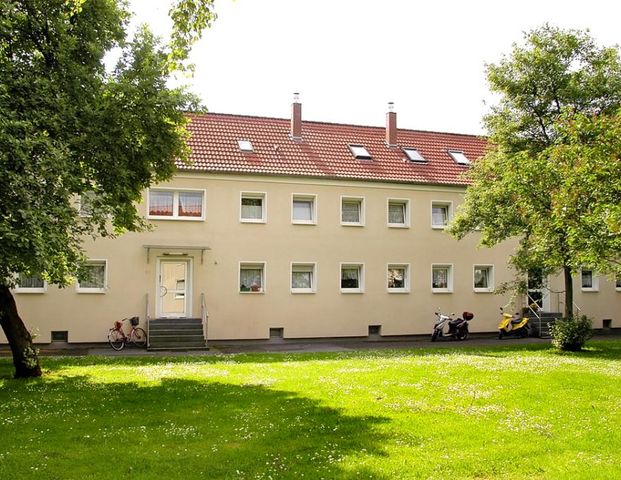 Demnächst frei! 2-Zimmer-Wohnung in Duisburg Huckingen - Foto 1