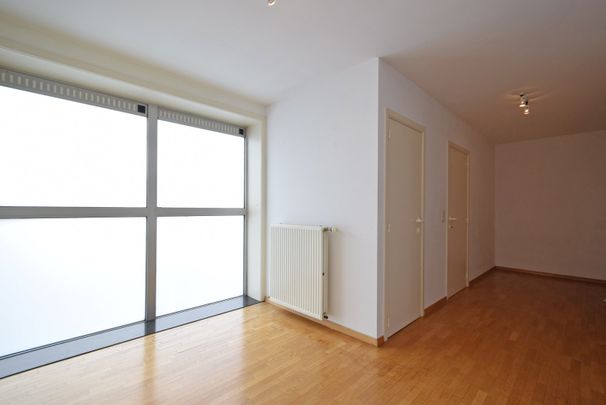 RUIM APPARTEMENT MET GARAGE - Photo 1