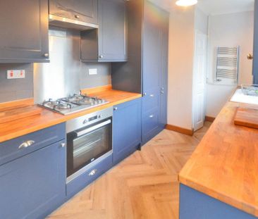 3 bedroom terraced house to rent - Photo 5