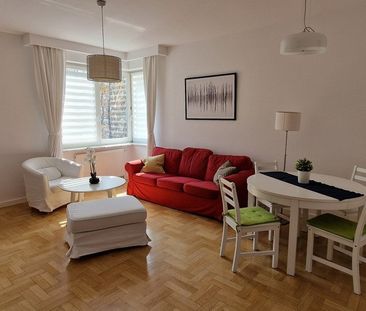 Warszawa, Mokotów, Stary Mokotów, Łowicka - Zdjęcie 2