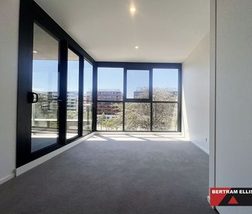 Fourth floor in the De Burgh! - Photo 4