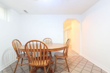 For Lease - 34 Glenmanor Drive Unit# Basement, Oakville, Ontario - Photo 2