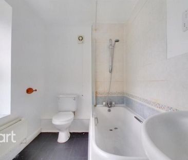 3 bedroom apartment to rent - Photo 6