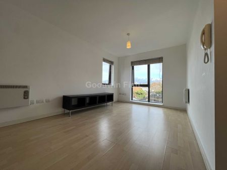 Ordsall Lane, Salford - Photo 2