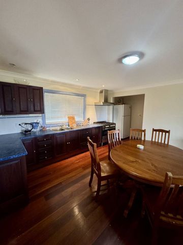 Secluded 3-Bedroom Fully Furnished Home - Photo 4