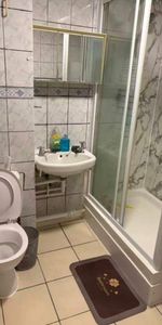 Room in a Shared House, Erskine Crescent, N17 - Photo 4