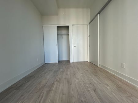 For Lease - 8 Cumberland St Street Unit# 2602 Master bedroom, Toronto, Ontario - Photo 5