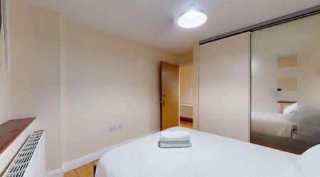 Laugan Walk, London, Greater London, SE17 - Photo 5