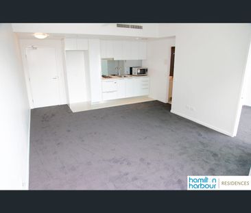 V2112/8 Harbour Road, Hamilton, Qld 4007 - Photo 1