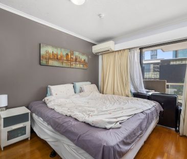 Modern 1-Bedroom Apartment in Prime South Brisbane Location - Photo 4