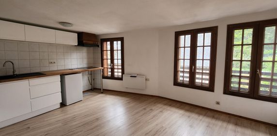 Location Appartement 3 pièces 41m² BERNAY 27300 - Photo 2