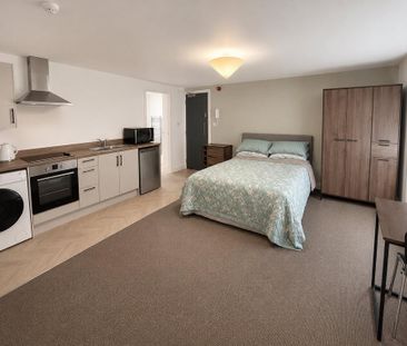 1 bedroom house of multiple occupation to rent - Photo 4
