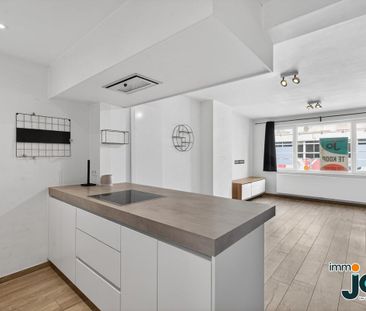 Appartement te huur in Oostende voor € 750 met 1 slaapkamer - Photo 2