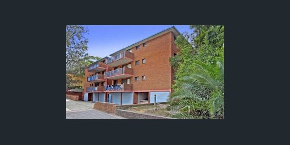 12 Month Lease Only, Close to Schools and Resturants - Photo 3