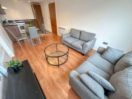 Mount Pleasant, L3 - Photo 2