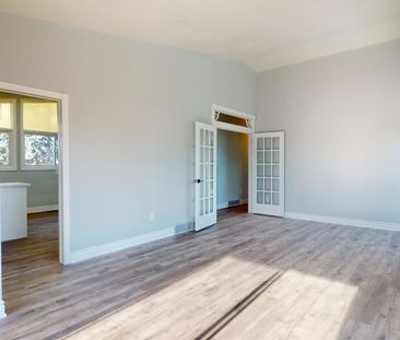 For Lease - 260 Gray Road Unit# Main, Hamilton, Ontario - Photo 1