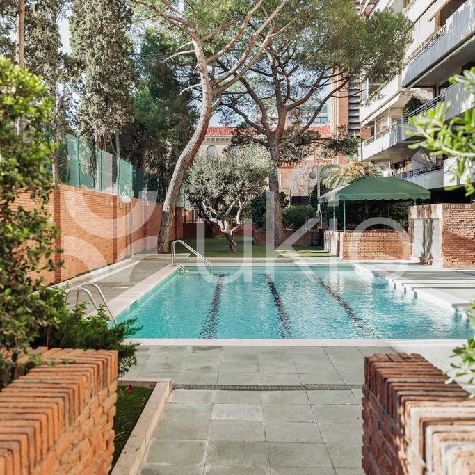 3 room luxury Apartment for rent in Barcelona, Catalonia - Photo 1