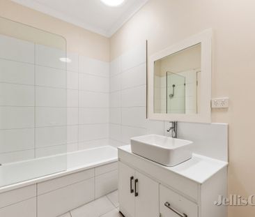 1/20 Keats Avenue, Kingsbury - Photo 1