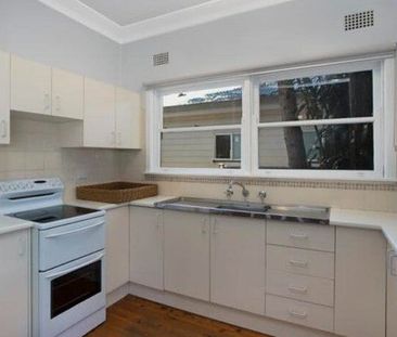 Ettalong Beach - Photo 2