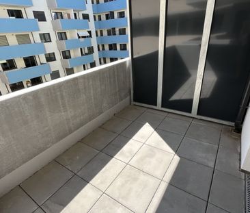 Moderne 1-Zi -Wohnung mit Loggia - nahe Millennium City (provisions... - Photo 3