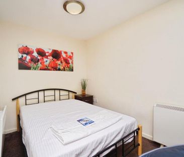 Studio to rent - Photo 6