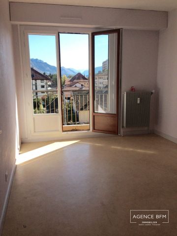 Location Appartement 2 pièces 42m² ANNECY 74000 - Photo 4