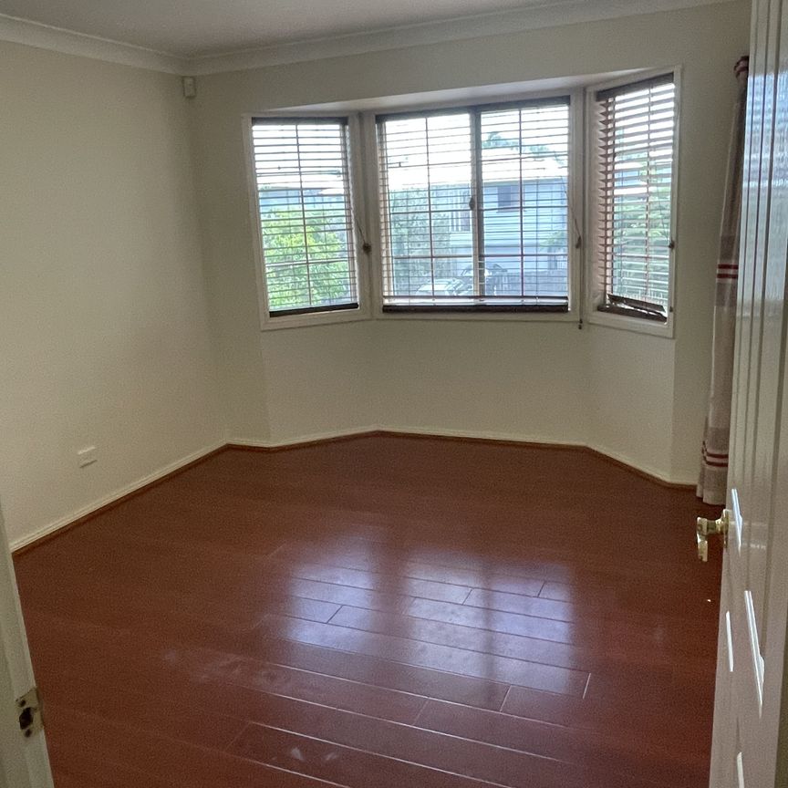 2/17 Gledson Street, Zillmere QLD 4034 - House For Rent - $580 | Domain - Photo 1
