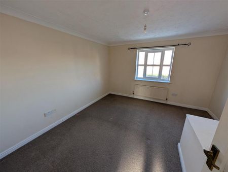 2 bedroom semi-detached house to rent - Photo 3