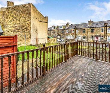 3 bedroom semi-detached house to rent - Photo 1