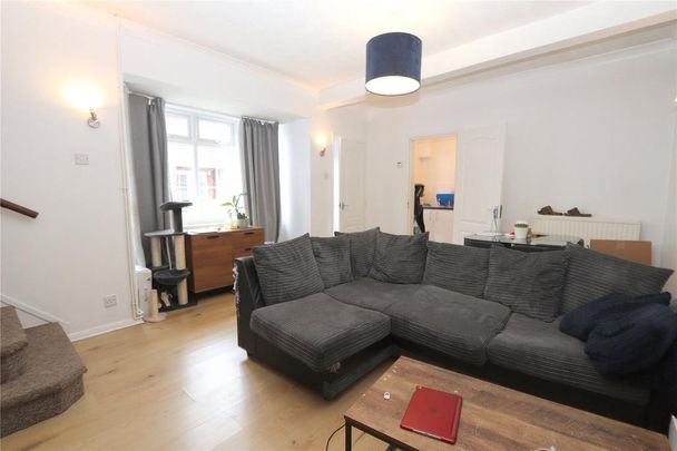 2 bedroom terraced house to rent - Photo 1