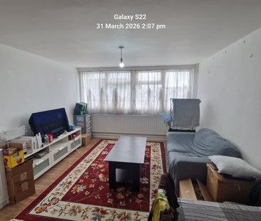 2 Bed Maisonette, Sandra Close, N22 - Photo 1