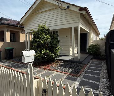 Easy living and a brilliant lifestyle right on your doorstep - Photo 5