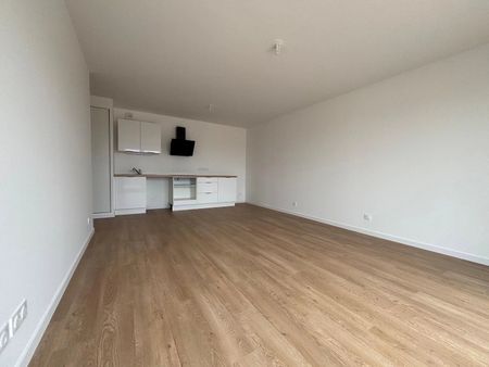 Location Appartement 2 pièces 47m² TOURNAN EN BRIE 77220 - Photo 2