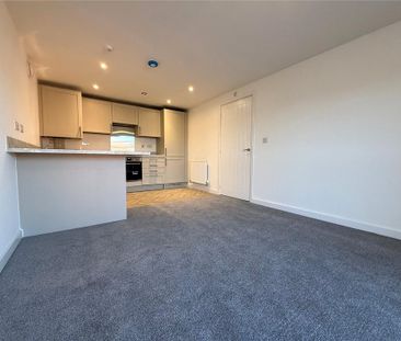 2 bedroom apartment to rent - Photo 4