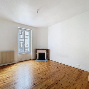 Location Appartement 3 pièces 55m² CLERMONT FERRAND 63000 - Photo 2