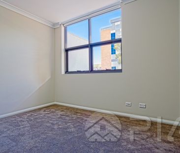 Stylish & Convenient Living in the Heart of Parramatta, rent includ... - Photo 5