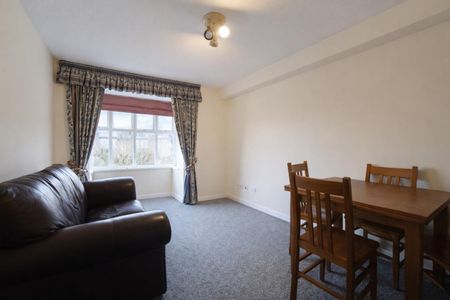 2 bedroom Flat To Let Total Size: 495 SQ FT - Photo 2