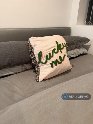 1 bedroom in a house share to rent - Photo 4