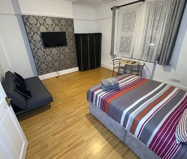 Room in a Shared House, Ellison Road, SW16 - Photo 5