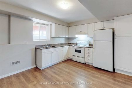 For Lease - 229 Dunsmore Lane Unit# Lower, Barrie, Ontario - Photo 2