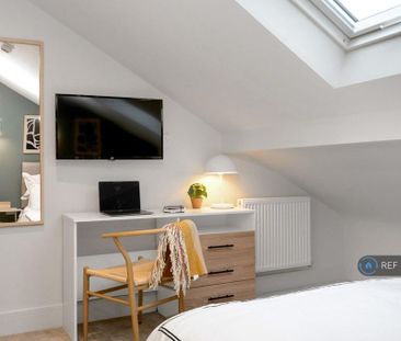 1 bedroom in a house share to rent - Photo 4