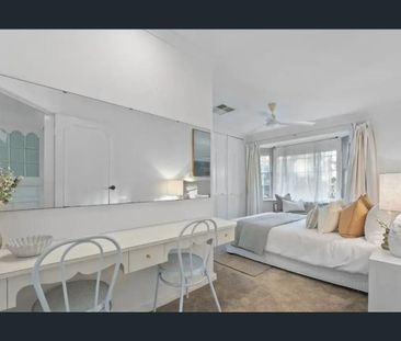 Large Family Home- Lawn Mowing & Pool Care Included - Photo 4