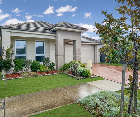 Luxurious & Large Home! - Photo 4