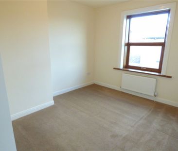 Claremont Street, Cleckheaton, West Yorkshire, BD19 - Photo 3