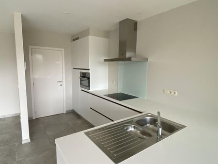 Recent appartement op wandelafstand van het centrum - Photo 5