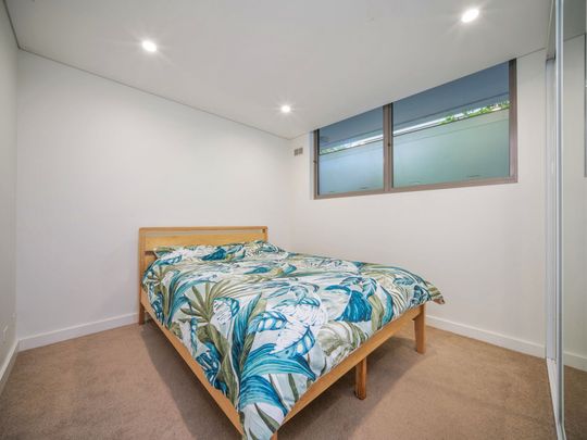 Ground Floor Part Furnished Apartment with Courtyard in the Heart of Bondi Junction - Photo 1