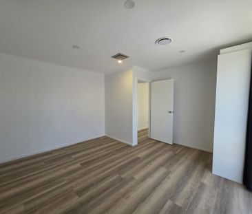 Renovated Spacious Family Home - Photo 6